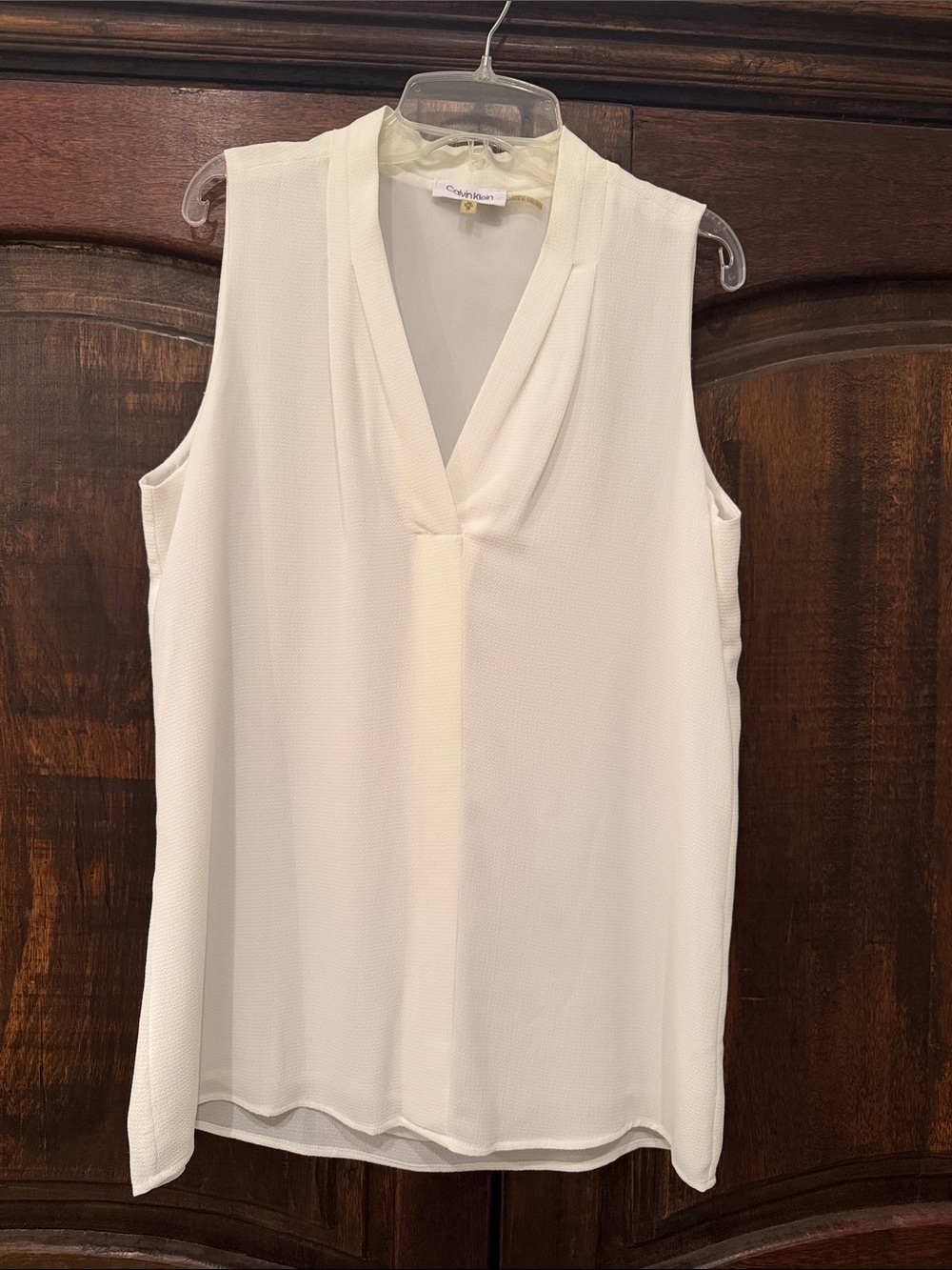 Calvin Klein Cream Sleeveless V-Neck Camisole XS